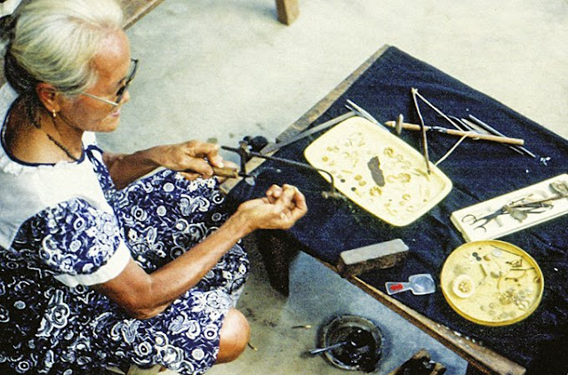 Ivatan woman crafting gold jewelry, 1990 (CCP Collections)